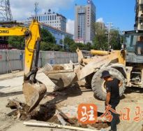 插屌视高温下的坚守｜道路建设者用汗水铺就畅通路